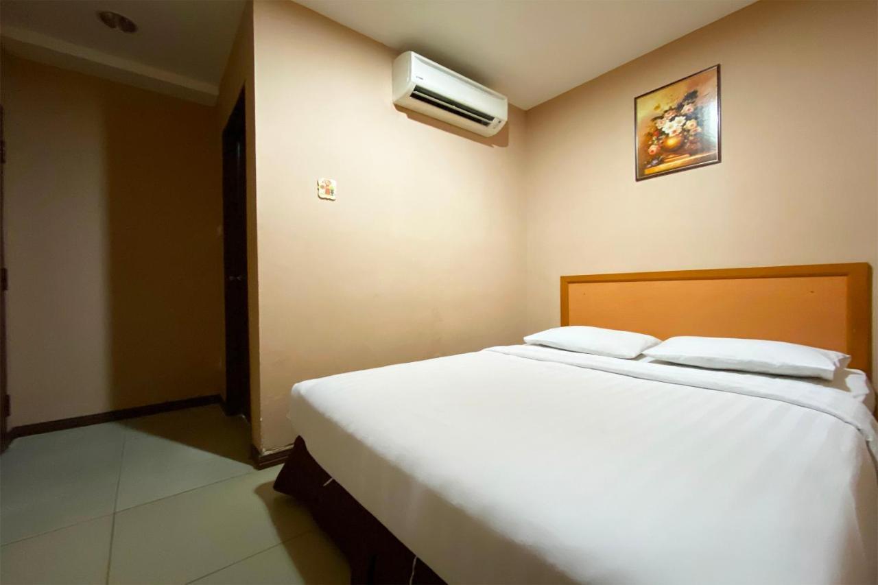 OYO 90108 Hotel Kaya Kota Kinabalu Bagian luar foto