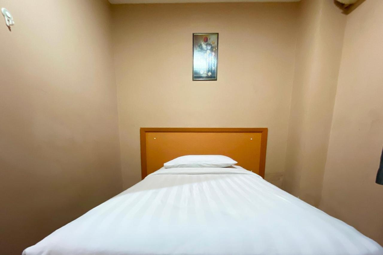 OYO 90108 Hotel Kaya Kota Kinabalu Bagian luar foto